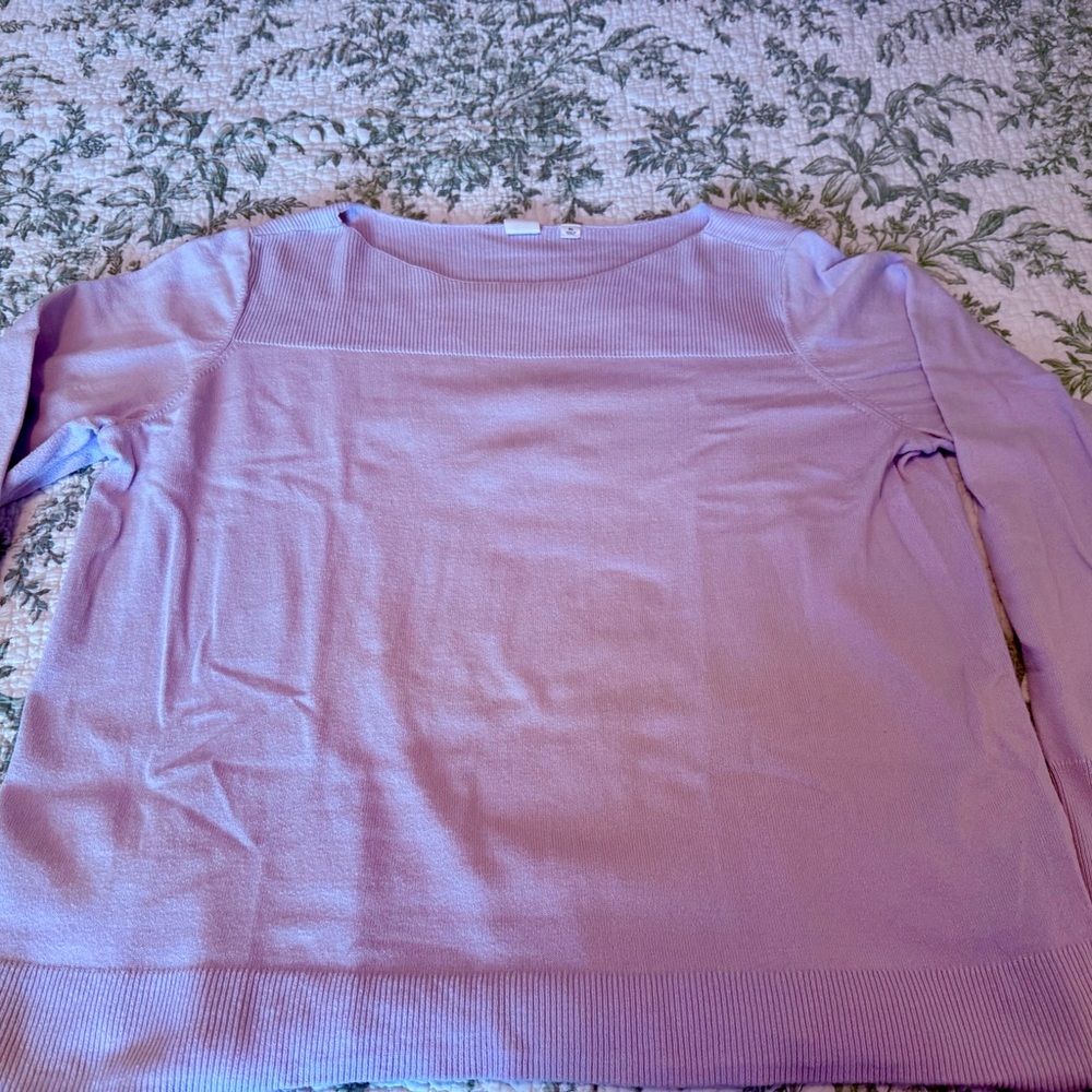 GAP for Good Lavender light weight sweater